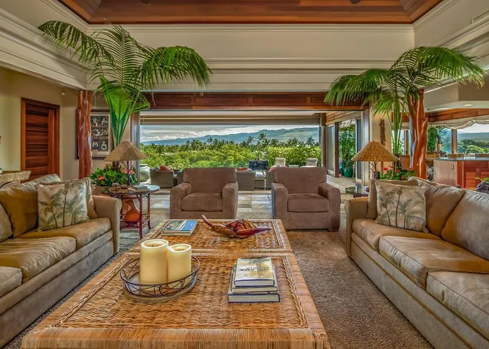 Mauna Lani Luxury Vacation Villas - Coraltree Residence Collection
